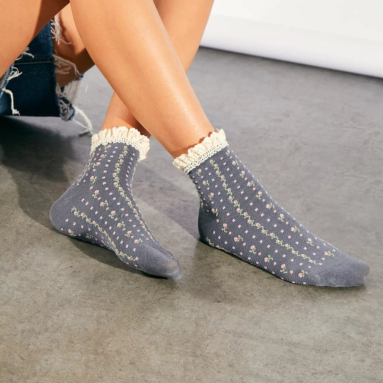 Free People Rosebud Waffle Knit Ankle Socks