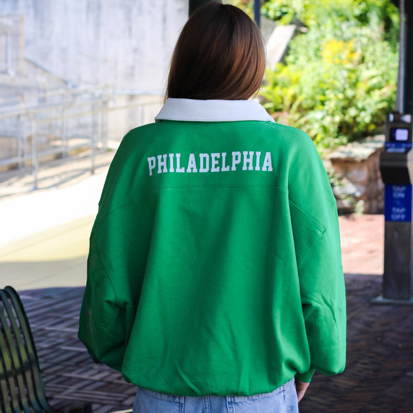 BIRDS Rugby Collar Pullover Sweatshirt