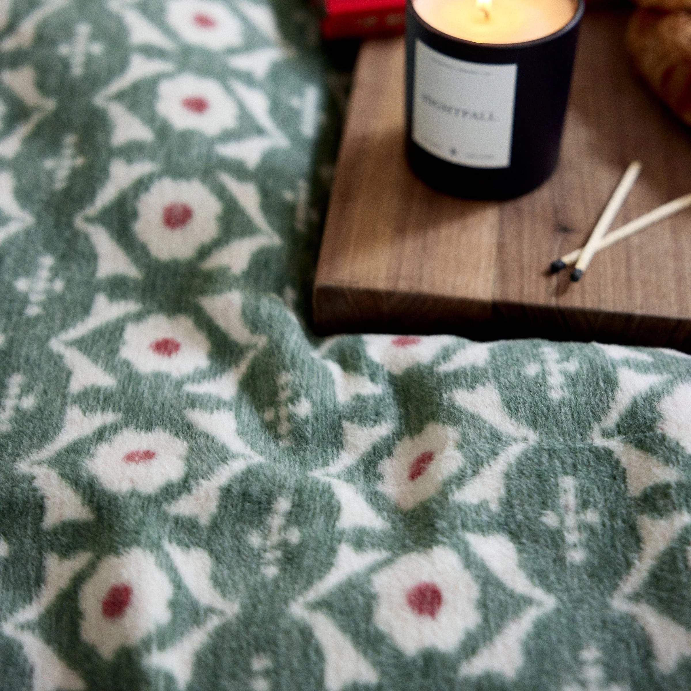 Chappywrap Frances Floral Blanket