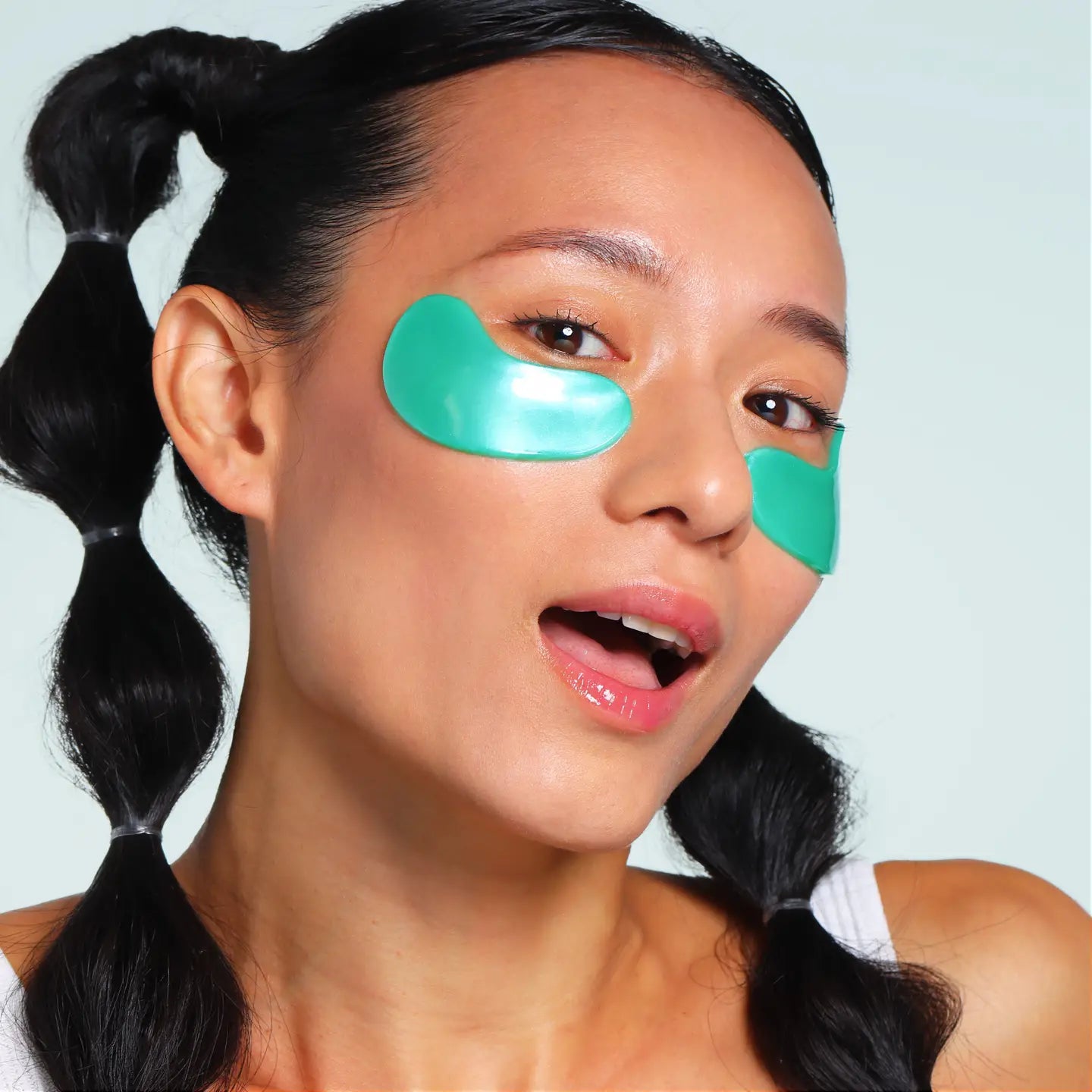 Christmas Holiday Glow All the Way Brightening Undereye Mask Set