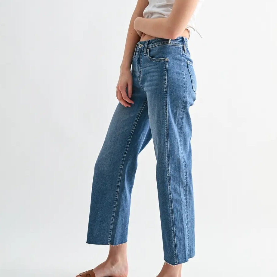 Mid Rise Straight Tummy Tuck Crop Loose Fit Jeans