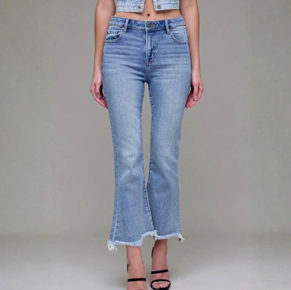 Hidden Happi High Wist Super Fray Crop Flare Jeans
