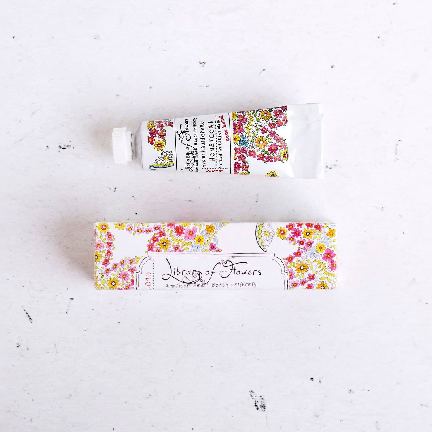 Library of Flowers Petite Treat Handcreme