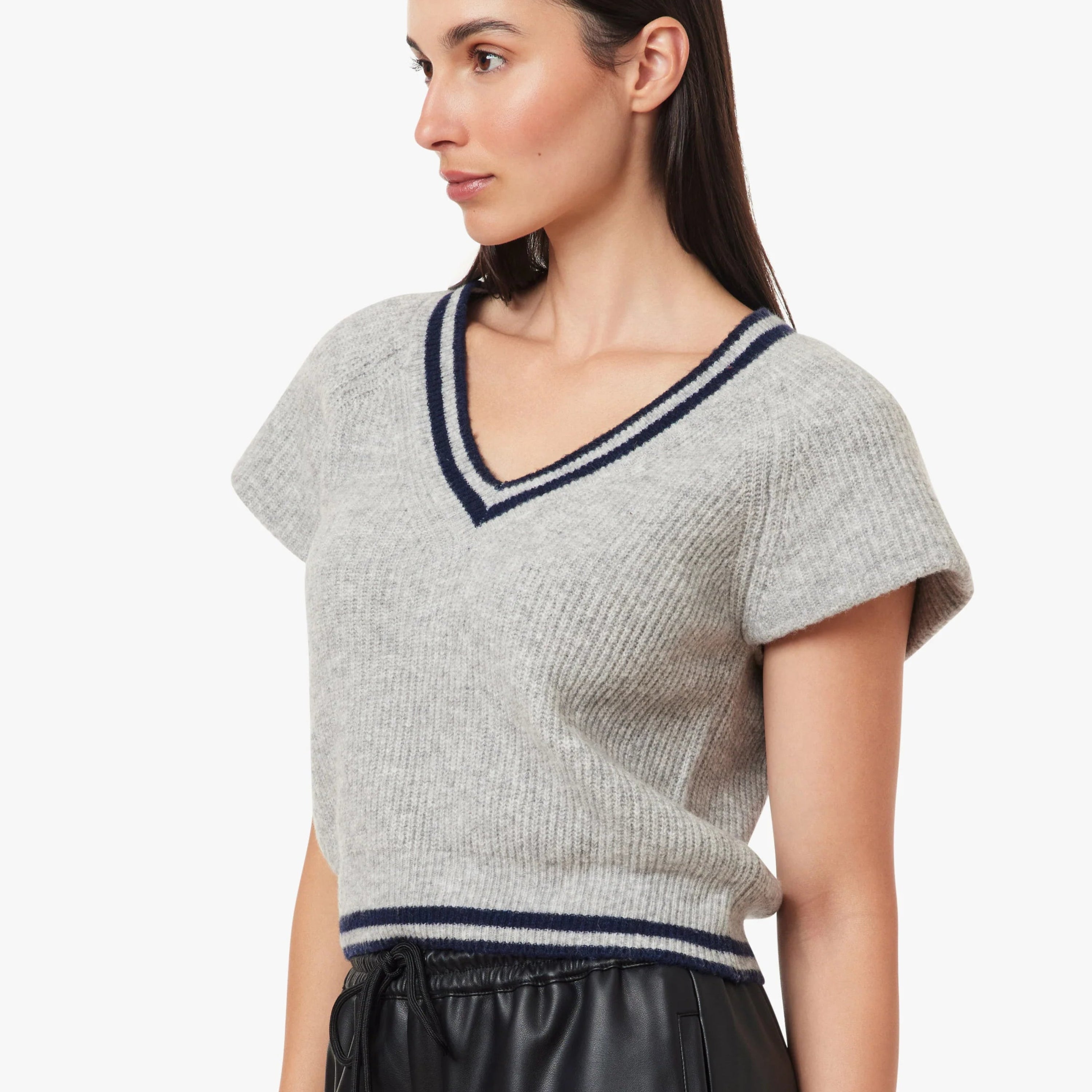 Ribbed Sweater Vest Secondary image