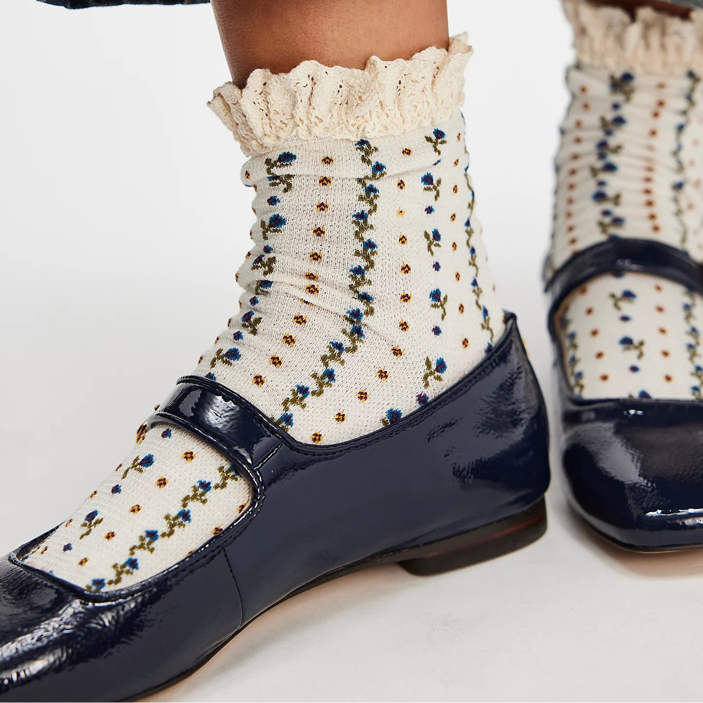 Free People Rosebud Waffle Knit Ankle Socks
