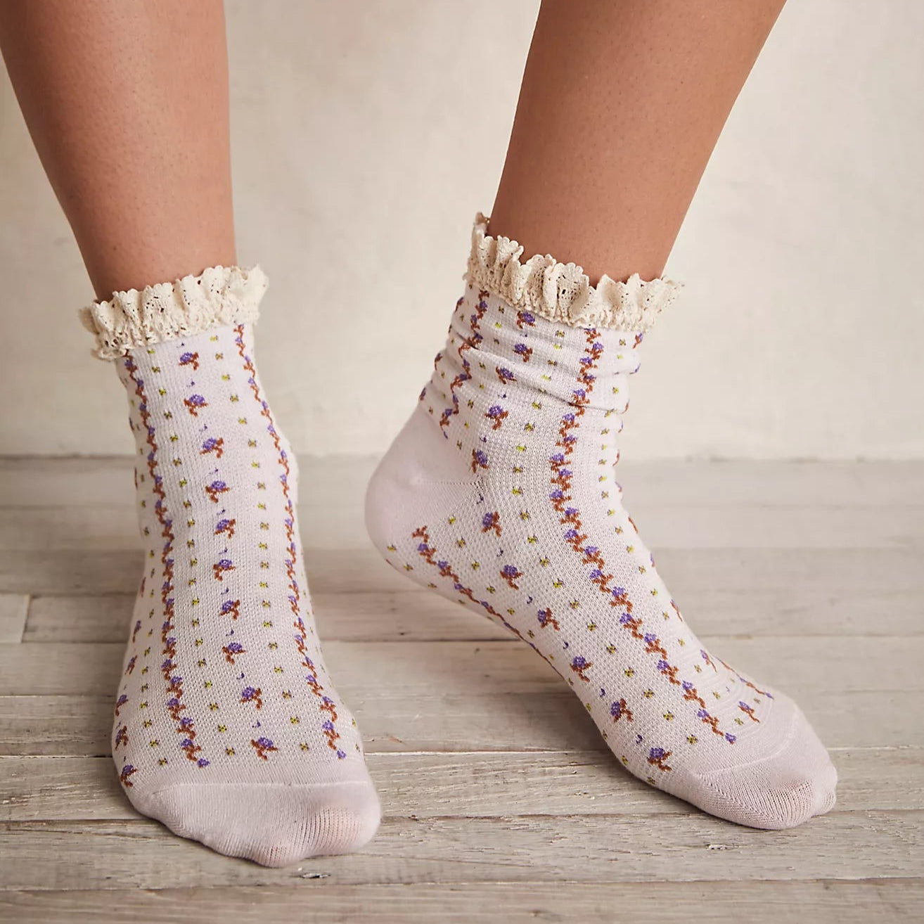 Free People Rosebud Waffle Knit Ankle Socks