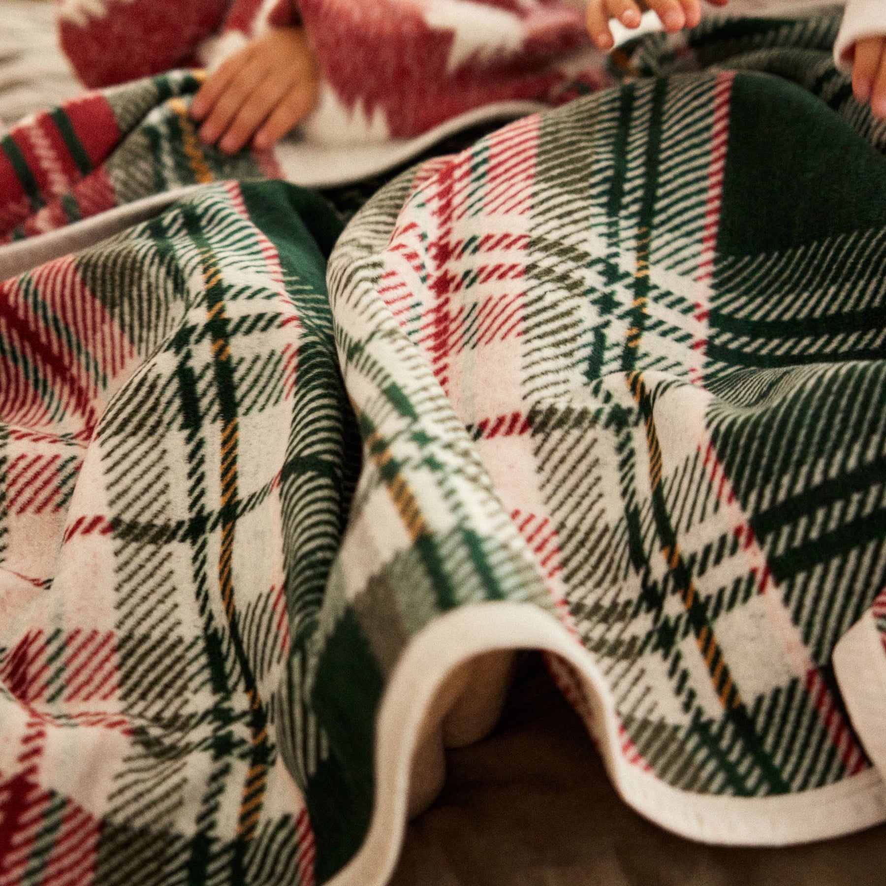 Chappywrap Stewart Plaid Blanket