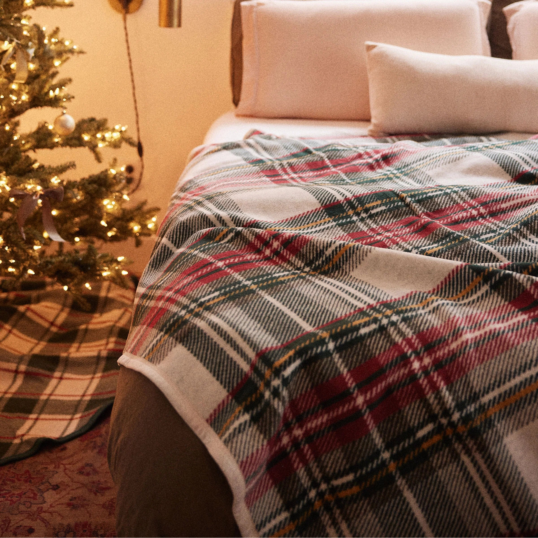 Chappywrap Stewart Plaid Blanket