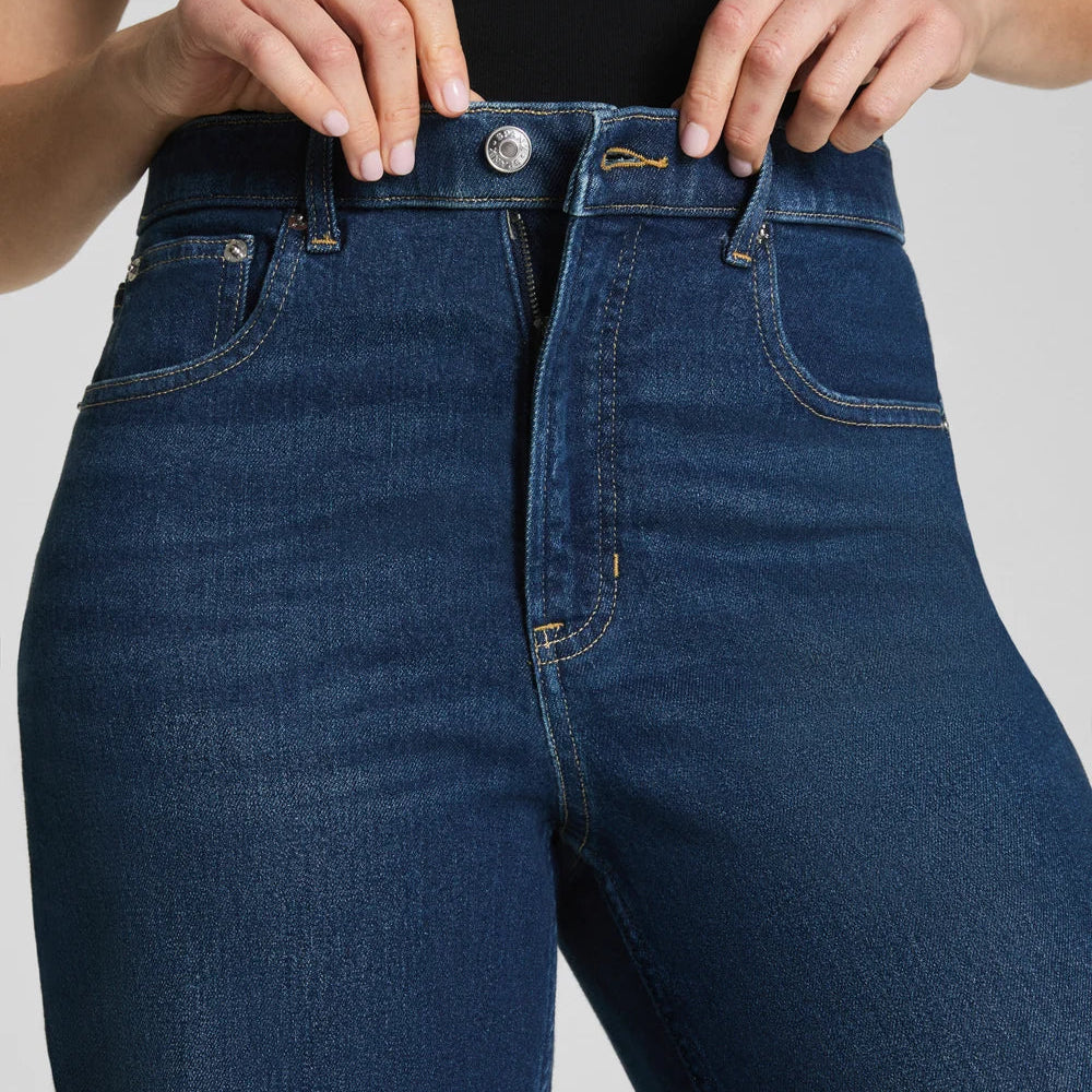 SPANXshape® Authentic 360 90s Straight Leg Jeans
