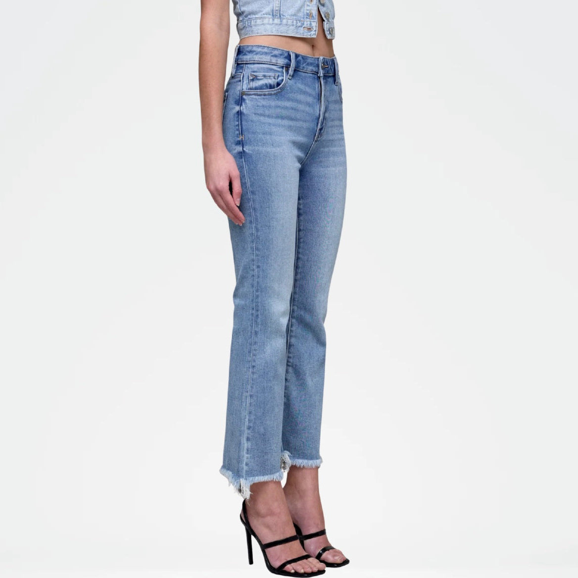 Hidden Happi High Wist Super Fray Crop Flare Jeans