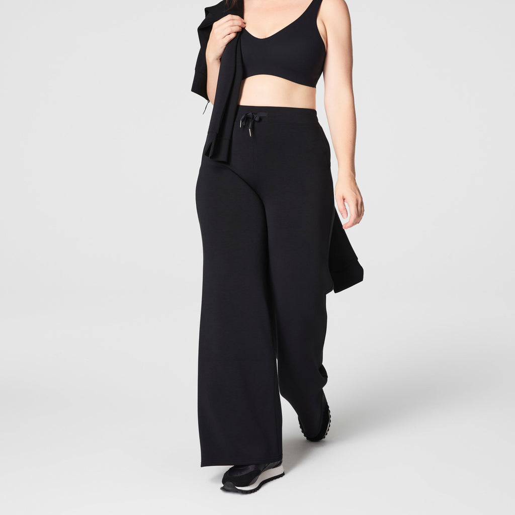 SPANX AirEssentials Wide Leg Pant Petite
