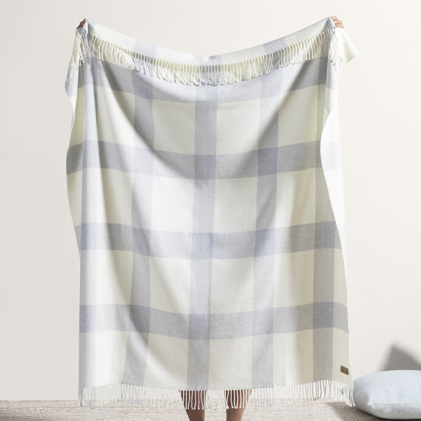 Wellington Plaid Throw Main image
